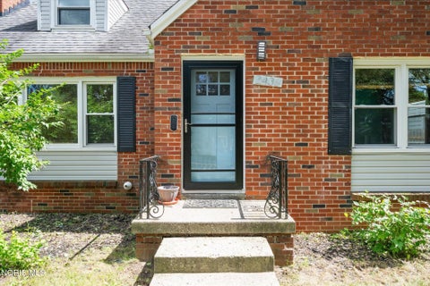 Tiny photo for 2436 Goddard Road, Toledo, OH 43606 (MLS # 10013238)