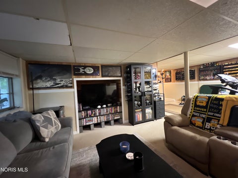 Tiny photo for 139 Oakland Avenue, Findlay, OH 45840 (MLS # 10013390)