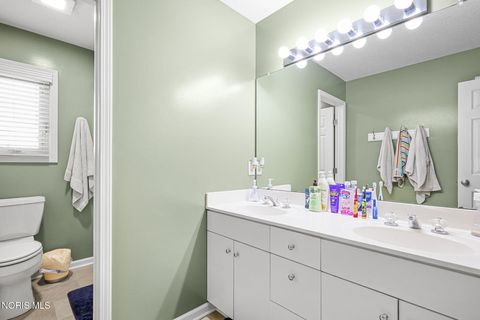 Tiny photo for 7548 Red Pines Drive, Sylvania, OH 43560 (MLS # 10005362)