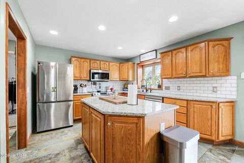 Tiny photo for 7548 Red Pines Drive, Sylvania, OH 43560 (MLS # 10005362)