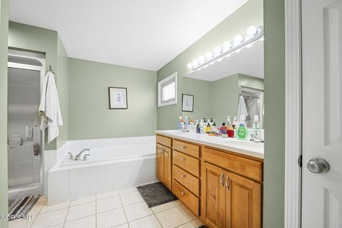 Tiny photo for 7548 Red Pines Drive, Sylvania, OH 43560 (MLS # 10005362)