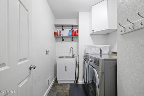 Tiny photo for 7548 Red Pines Drive, Sylvania, OH 43560 (MLS # 10005362)