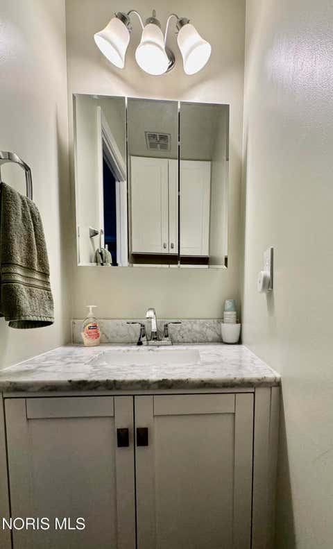 Tiny photo for 325 Auburn Lane, Bryan, OH 43506 (MLS # 10011817)