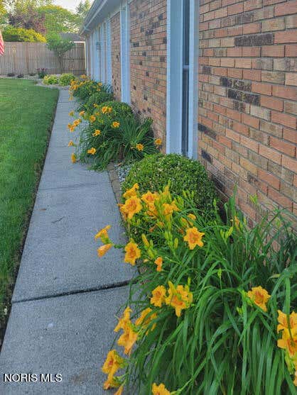 Tiny photo for 325 Auburn Lane, Bryan, OH 43506 (MLS # 10011817)