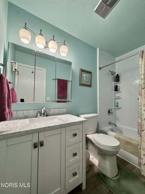 Tiny photo for 325 Auburn Lane, Bryan, OH 43506 (MLS # 10011817)