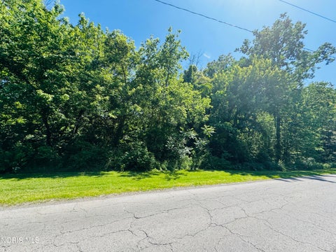 Tiny photo for 100 Poe Road, North Baltimore, OH 45872 (MLS # 10009422)