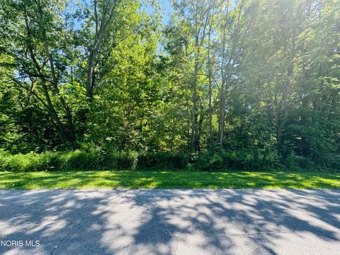 Tiny photo for 100 Poe Road, North Baltimore, OH 45872 (MLS # 10009422)