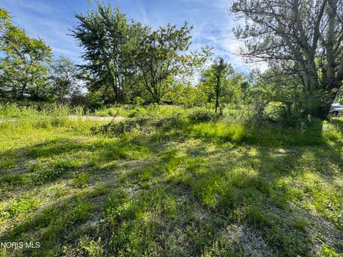 Tiny photo for 100 Poe Road, North Baltimore, OH 45872 (MLS # 10009422)