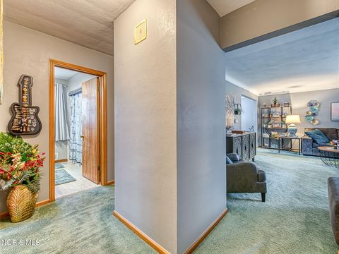 Tiny photo for 4730 Vogel Drive, Toledo, OH 43613 (MLS # 10005226)