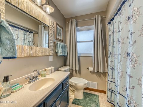 Tiny photo for 4730 Vogel Drive, Toledo, OH 43613 (MLS # 10005226)