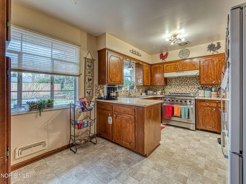 Tiny photo for 4730 Vogel Drive, Toledo, OH 43613 (MLS # 10005226)