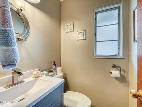 Tiny photo for 4730 Vogel Drive, Toledo, OH 43613 (MLS # 10005226)