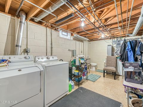 Tiny photo for 4730 Vogel Drive, Toledo, OH 43613 (MLS # 10005226)