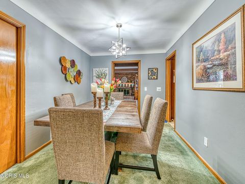 Tiny photo for 4730 Vogel Drive, Toledo, OH 43613 (MLS # 10005226)