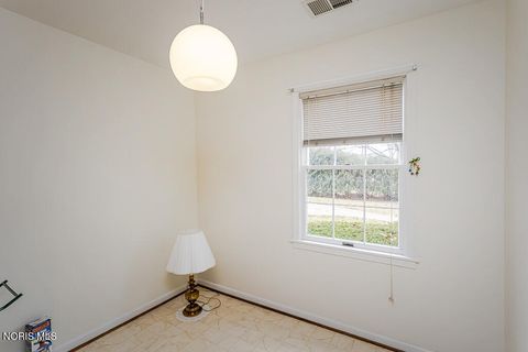 Tiny photo for 5 Olde Orchard Drive, Perrysburg, OH 43551 (MLS # 10004804)