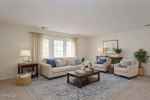 Tiny photo for 5 Olde Orchard Drive, Perrysburg, OH 43551 (MLS # 10004804)