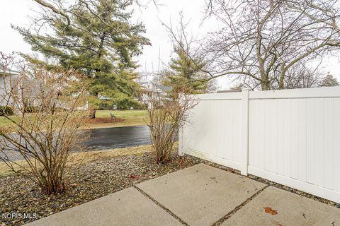 Tiny photo for 5 Olde Orchard Drive, Perrysburg, OH 43551 (MLS # 10004804)