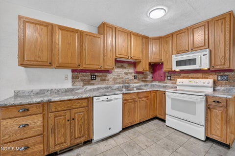 Tiny photo for 5830 Roan Road, Sylvania, OH 43560 (MLS # 10013597)