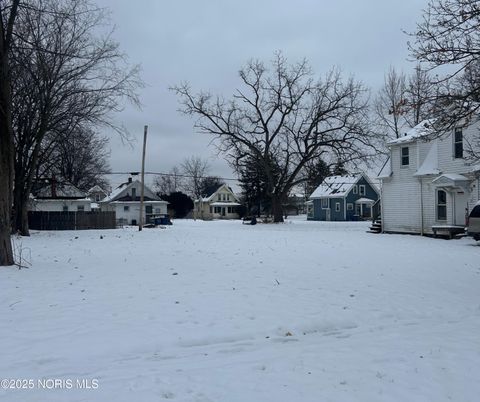 Photo of 926 Marmion Avenue, Toledo, OH 43607 (MLS # 10001993)