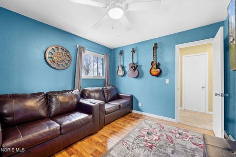 Tiny photo for 26931 W Woodland Court, Millbury, OH 43447 (MLS # 10005794)