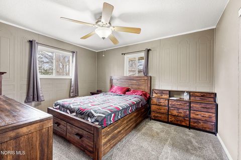 Tiny photo for 26931 W Woodland Court, Millbury, OH 43447 (MLS # 10005794)