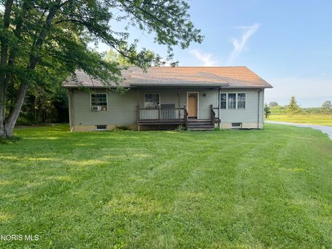 Photo of 6875 Corduroy Road, Oregon, OH 43616 (MLS # 10010597)
