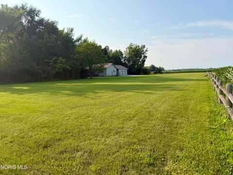 Tiny photo for 6875 Corduroy Road, Oregon, OH 43616 (MLS # 10010597)