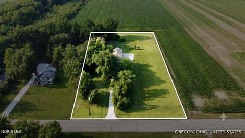 Tiny photo for 6875 Corduroy Road, Oregon, OH 43616 (MLS # 10010597)