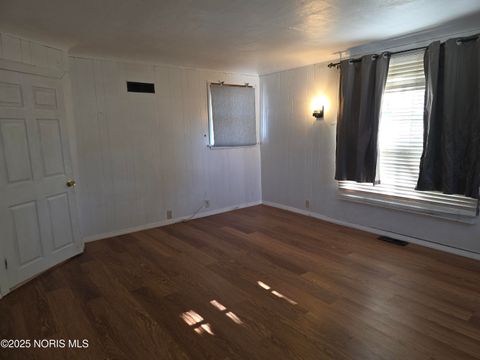 Tiny photo for 408 W Elm Street, Deshler, OH 43516 (MLS # 10000389)
