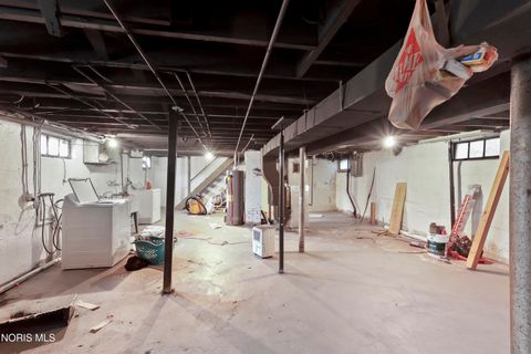 Tiny photo for 2240 Valentine Street, Toledo, OH 43605 (MLS # 10005605)