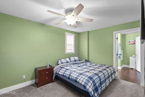 Tiny photo for 2240 Valentine Street, Toledo, OH 43605 (MLS # 10005605)