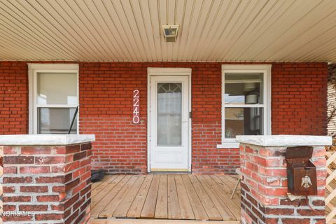 Tiny photo for 2240 Valentine Street, Toledo, OH 43605 (MLS # 10005605)