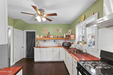 Tiny photo for 2240 Valentine Street, Toledo, OH 43605 (MLS # 10005605)