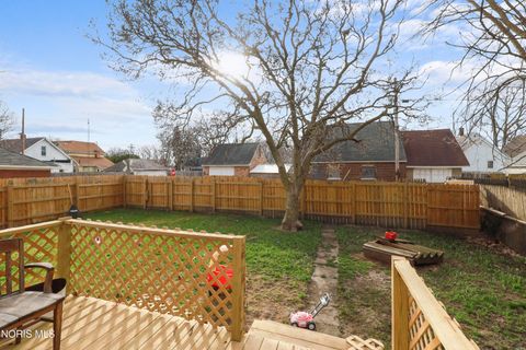 Tiny photo for 2240 Valentine Street, Toledo, OH 43605 (MLS # 10005605)
