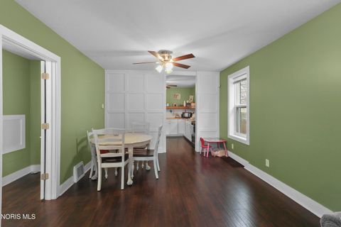 Tiny photo for 2240 Valentine Street, Toledo, OH 43605 (MLS # 10005605)