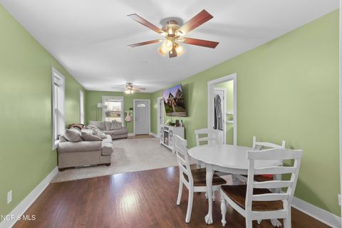 Tiny photo for 2240 Valentine Street, Toledo, OH 43605 (MLS # 10005605)