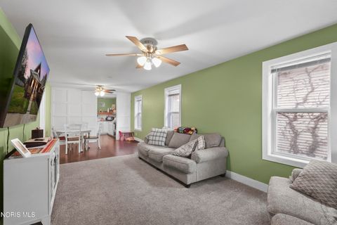 Tiny photo for 2240 Valentine Street, Toledo, OH 43605 (MLS # 10005605)