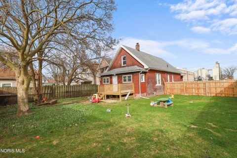 Tiny photo for 2240 Valentine Street, Toledo, OH 43605 (MLS # 10005605)