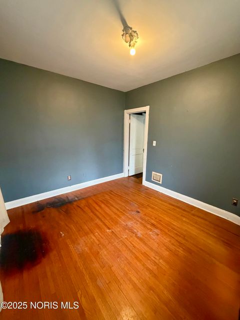 Tiny photo for 702 Colima Drive, Toledo, OH 43609 (MLS # 10002342)