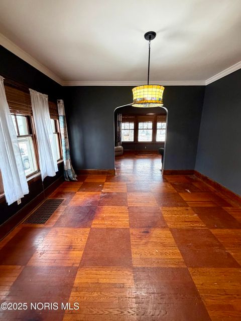 Tiny photo for 702 Colima Drive, Toledo, OH 43609 (MLS # 10002342)