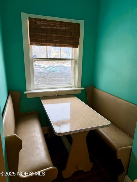 Tiny photo for 702 Colima Drive, Toledo, OH 43609 (MLS # 10002342)