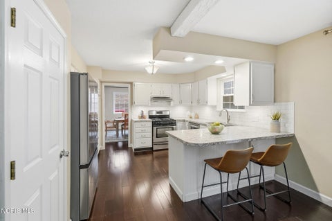 Tiny photo for 4612 W Laskey Road, Toledo, OH 43623 (MLS # 10013926)
