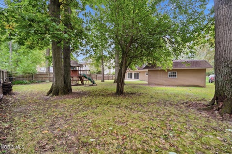 Tiny photo for 4612 W Laskey Road, Toledo, OH 43623 (MLS # 10013926)