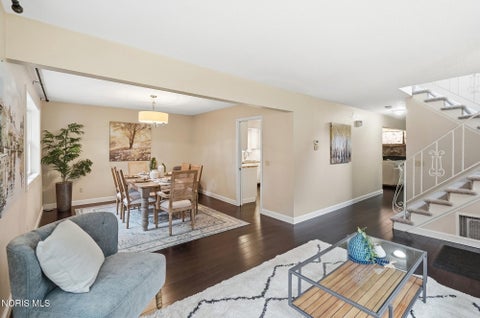 Tiny photo for 4612 W Laskey Road, Toledo, OH 43623 (MLS # 10013926)