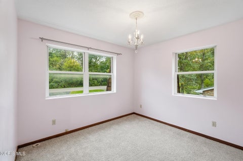 Tiny photo for 4612 W Laskey Road, Toledo, OH 43623 (MLS # 10013926)