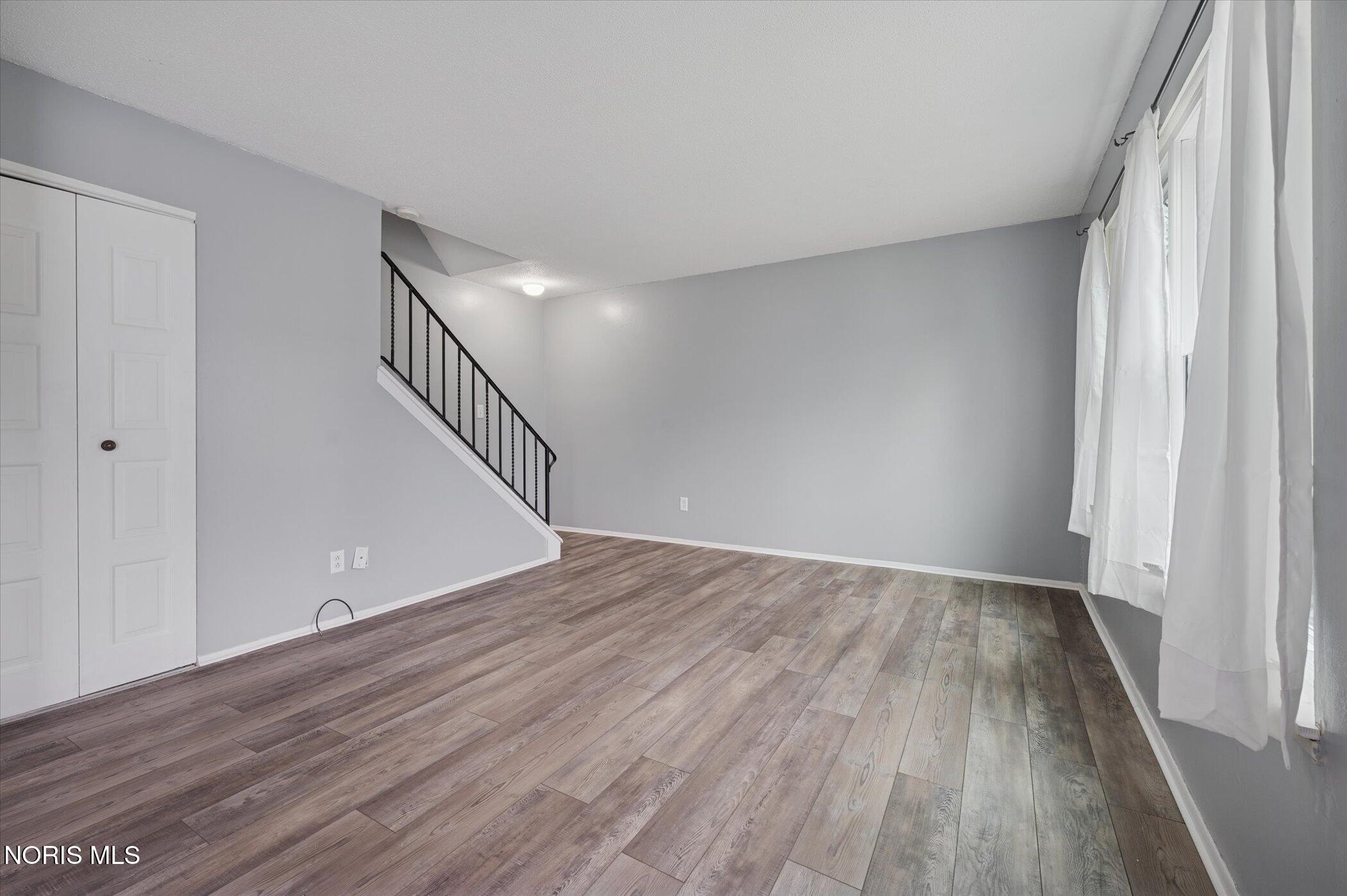 3716 Lakepointe Drive