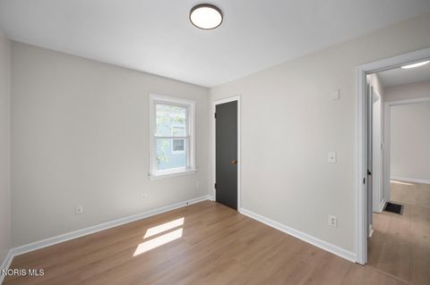 Tiny photo for 2917 123rd Street, Toledo, OH 43611 (MLS # 10007948)