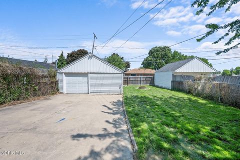 Tiny photo for 2917 123rd Street, Toledo, OH 43611 (MLS # 10007948)