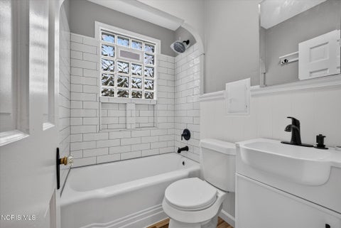 Tiny photo for 4705 Burnham Avenue, Toledo, OH 43612 (MLS # 10014747)