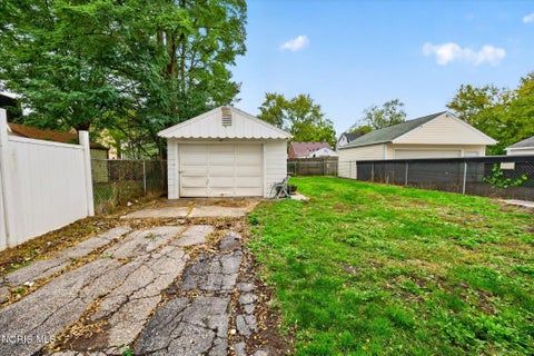 Tiny photo for 4705 Burnham Avenue, Toledo, OH 43612 (MLS # 10014747)